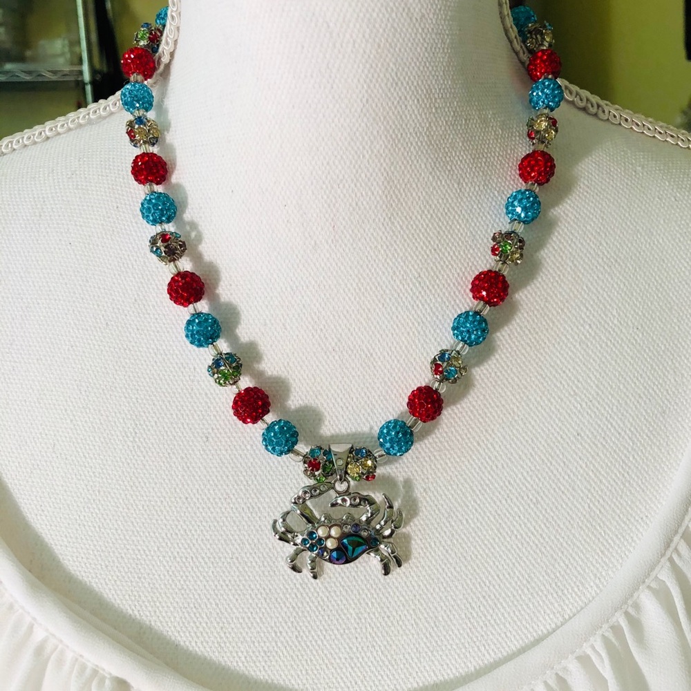 Crab necklace